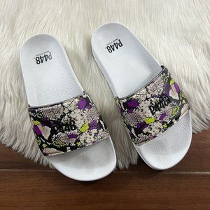 P448 Size 5 Snake Super Water Resistant Slide‎ Sandals Slip On Shoe